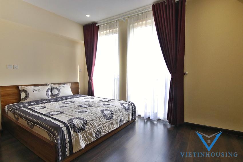 Căn hộ 2 phòng ngủ diện tích lớn cho thuê Tại trung tâm quận Hai Bà Trung