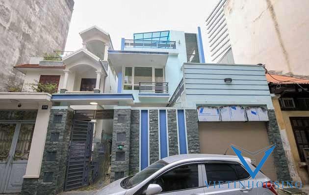 Cho thuê nhà 4 phòng ngủ tại quận Hoàn Kiếm