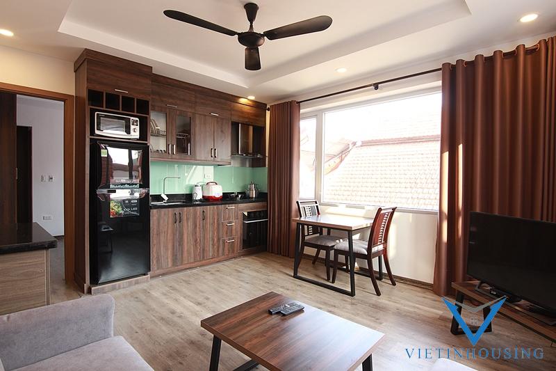 Cho thuê căn hộ chung cư mini cao cấp một phòng ngủ tại Tô Ngọc Vân, Tây Hồ