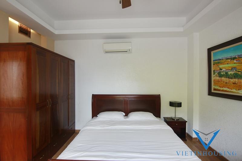 Căn hộ 2 phòng ngủ đẹp cho thuê tại Trúc Bạch