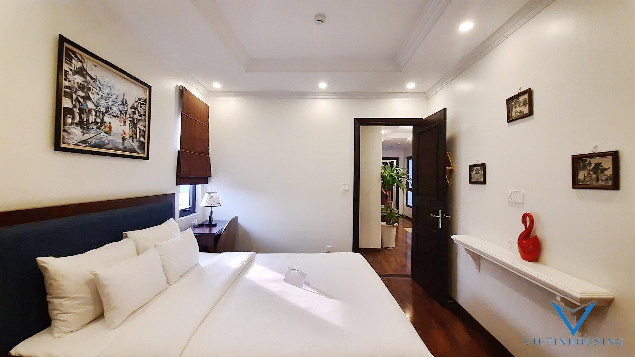 Căn hộ 2 phòng ngủ cho thuê tại Hàng Bông