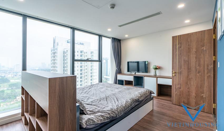 Căn hộ mới tầng cao 3 phòng ngủ nội thất mạ vàng cho thuê tòa sunshine city